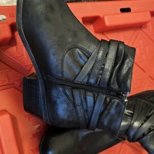 cloudwalkers Black Ankle Boot with Wrap Detail